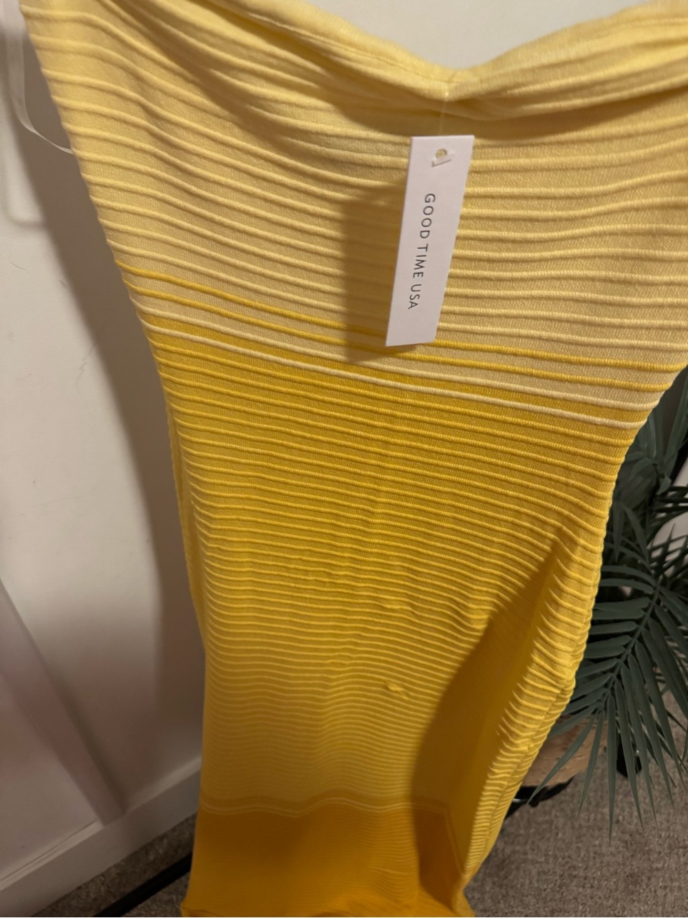NWT Strapless Ombre Yellow Maxi Dress Size Medium - Picture 2 of 2